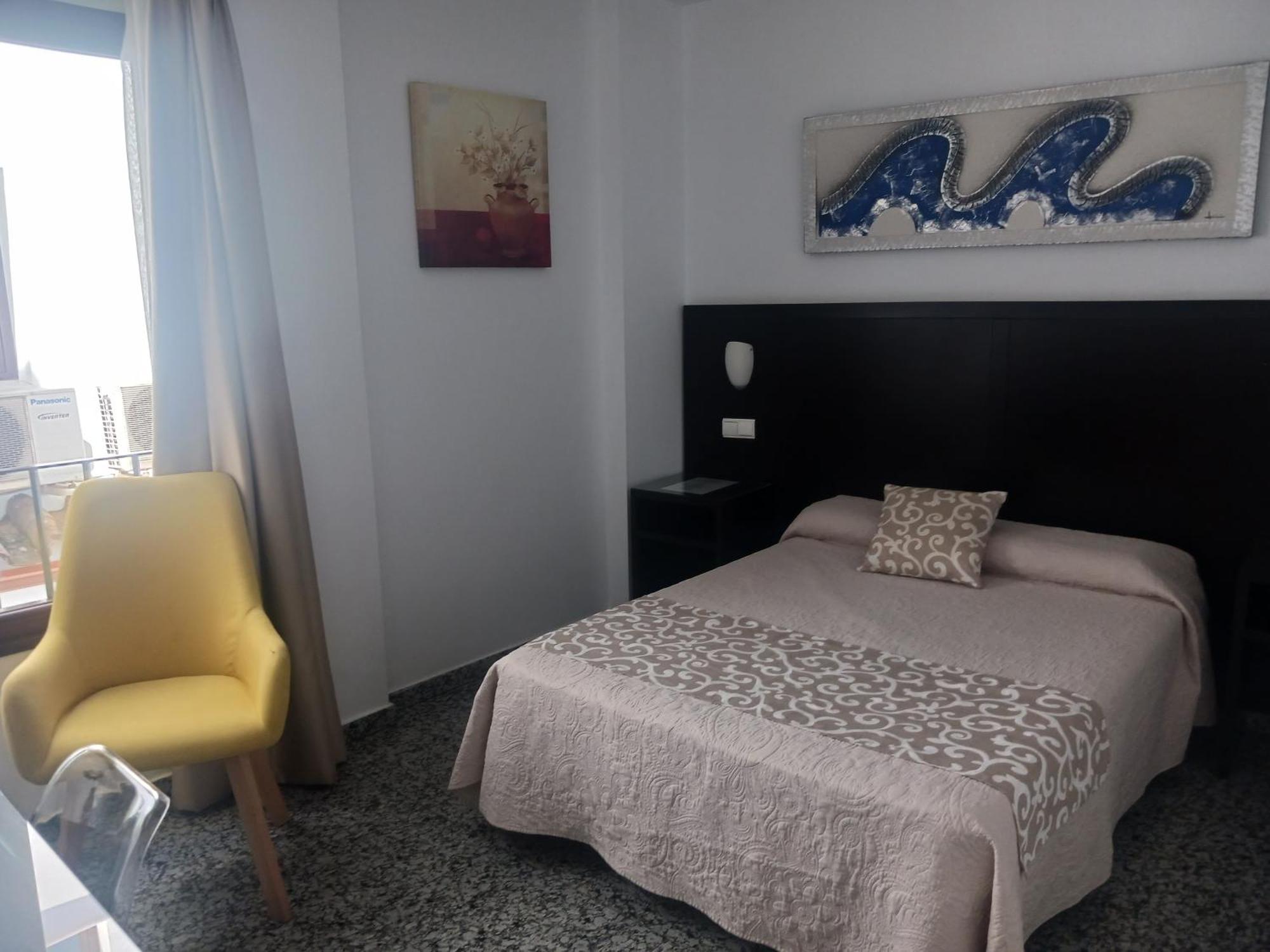Hotel De Los Faroles Kordoba Zewnętrze zdjęcie