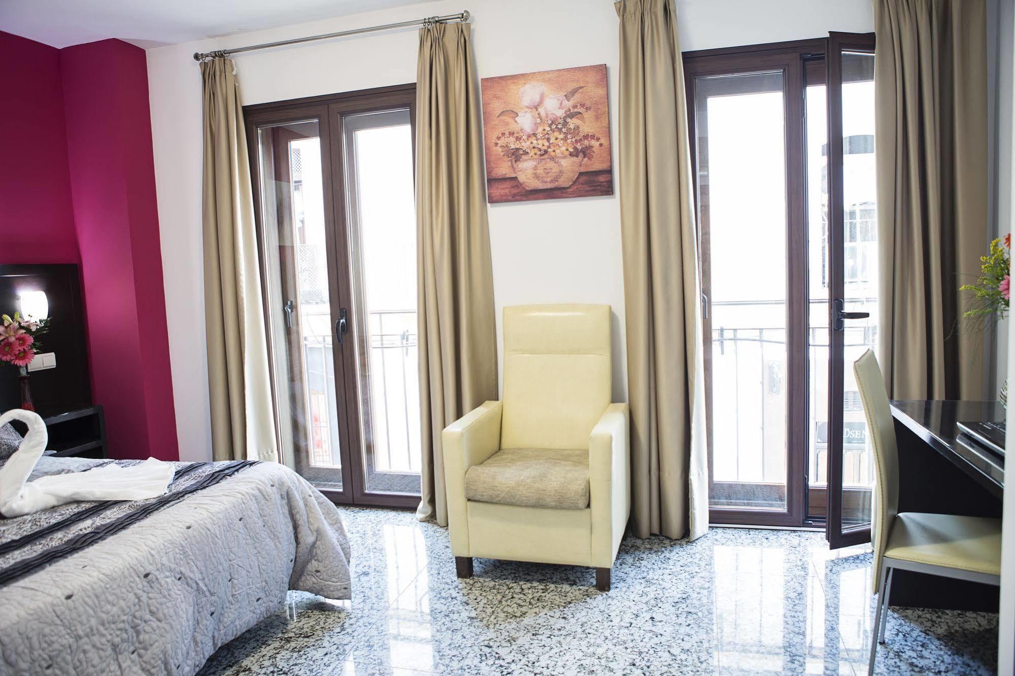 Hotel De Los Faroles Kordoba Zewnętrze zdjęcie