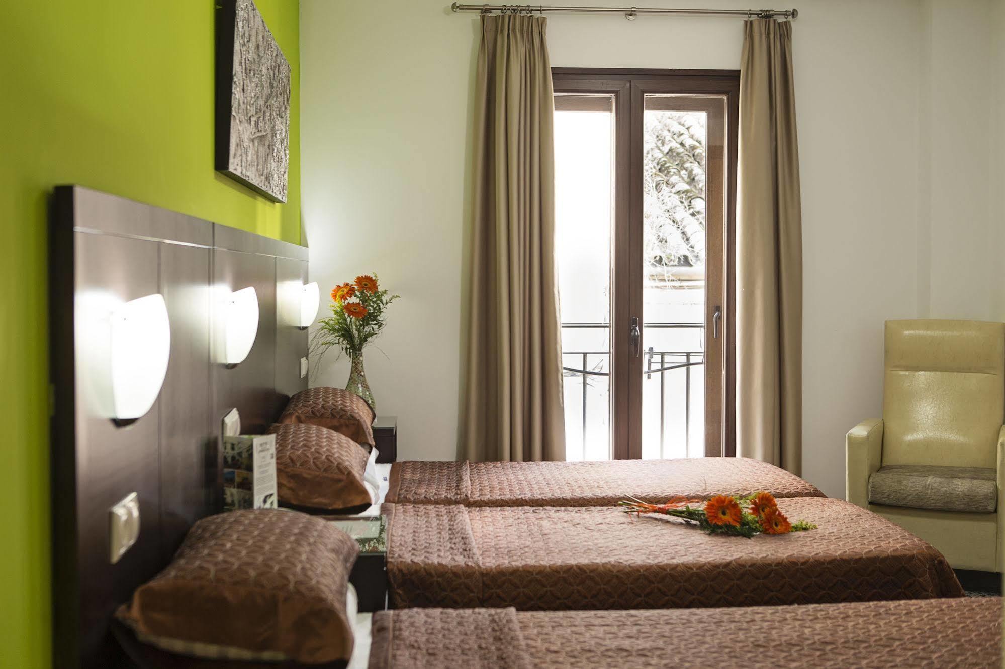 Hotel De Los Faroles Kordoba Zewnętrze zdjęcie