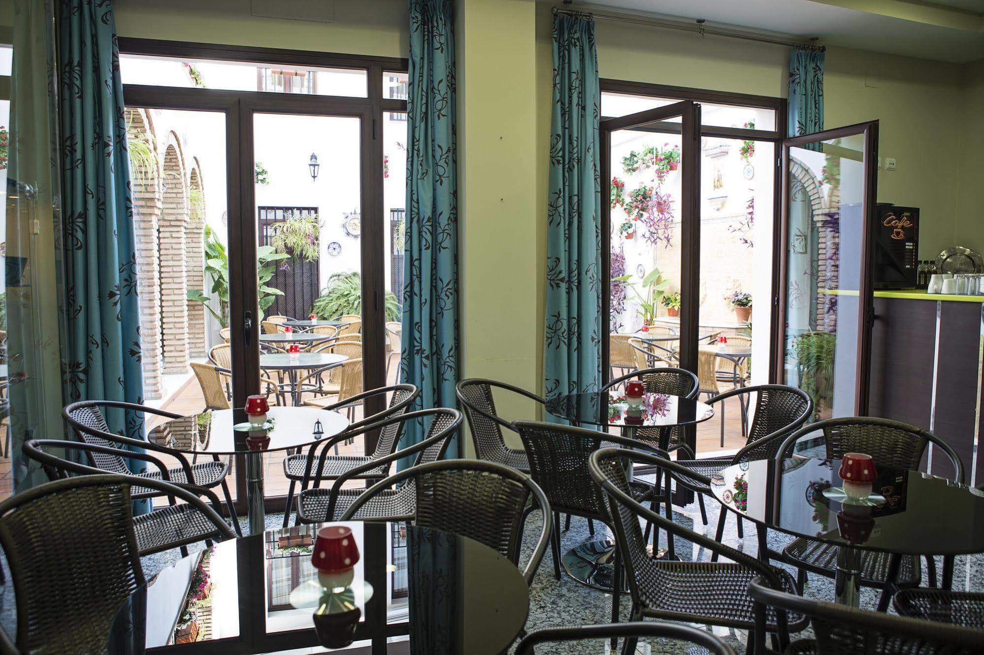 Hotel De Los Faroles Kordoba Zewnętrze zdjęcie