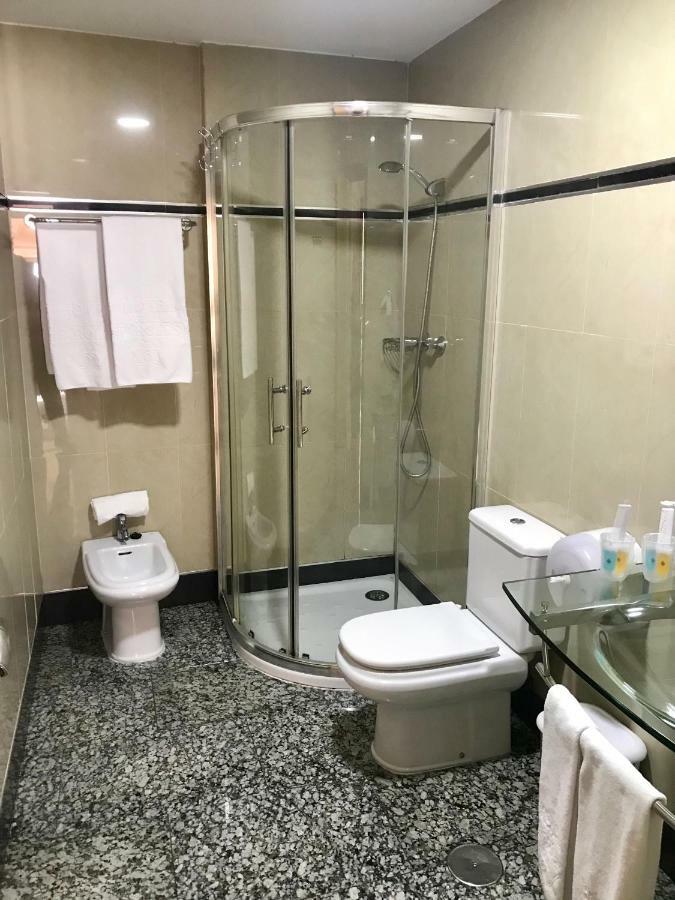 Hotel De Los Faroles Kordoba Zewnętrze zdjęcie